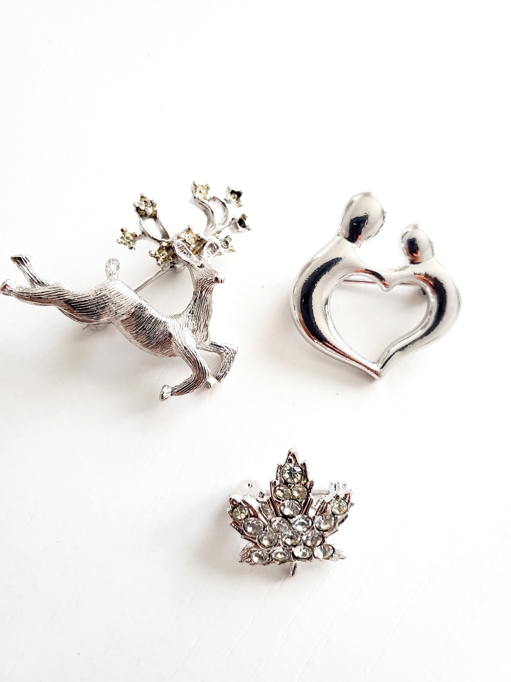 Silver-tone Deer, Heart & Leaf Brooch Set - Silver